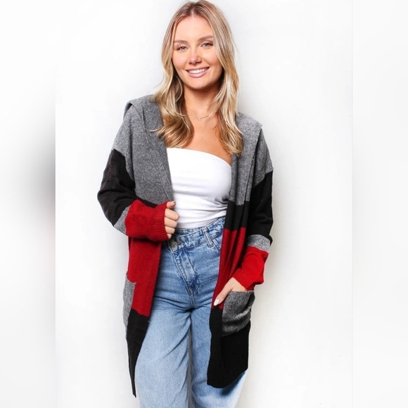 Scarlett Sweaters - NWTs, Hooded knit cardigan. Oversided XS
